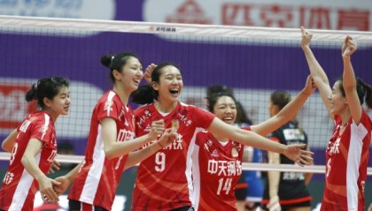 从联赛亚军到赛季第六 “全华班”江苏女排遇挑战