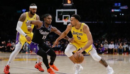 开云登录入口-湖人管理层不怕打脸，交易小塔克来纠正去年的错误