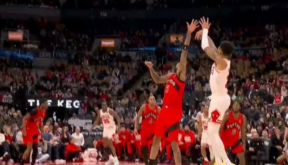 开云体育平台-欢迎来到芝加哥！西蒙斯迎着莺歌的长臂命中公牛生涯首分